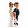 Figura noivos com menina para bolo de casamento