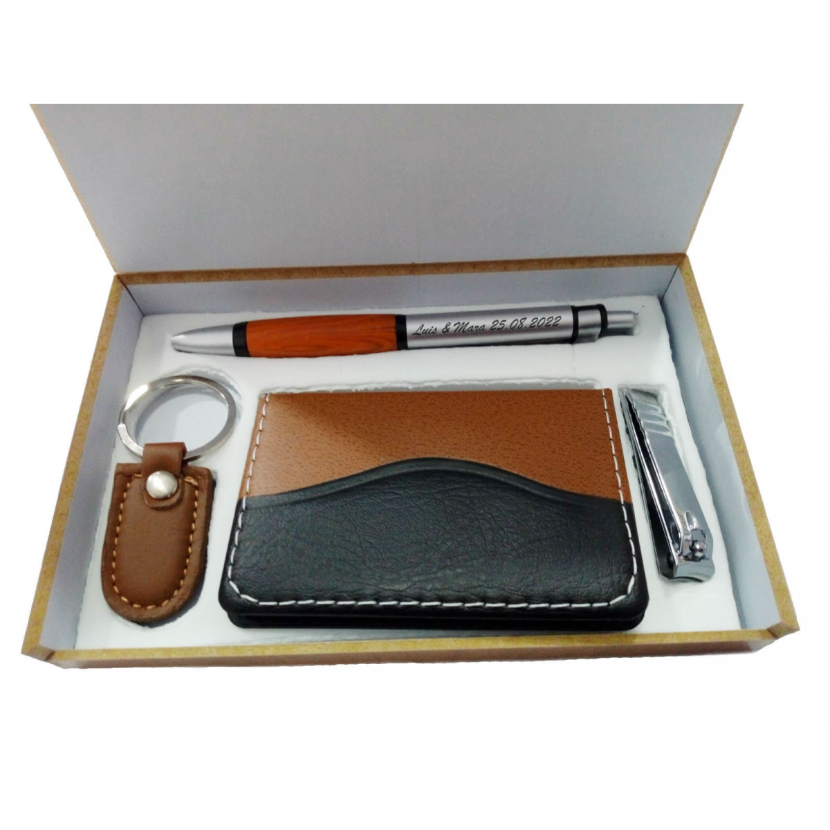 Conjunto de homem gravado para casamento personalizado