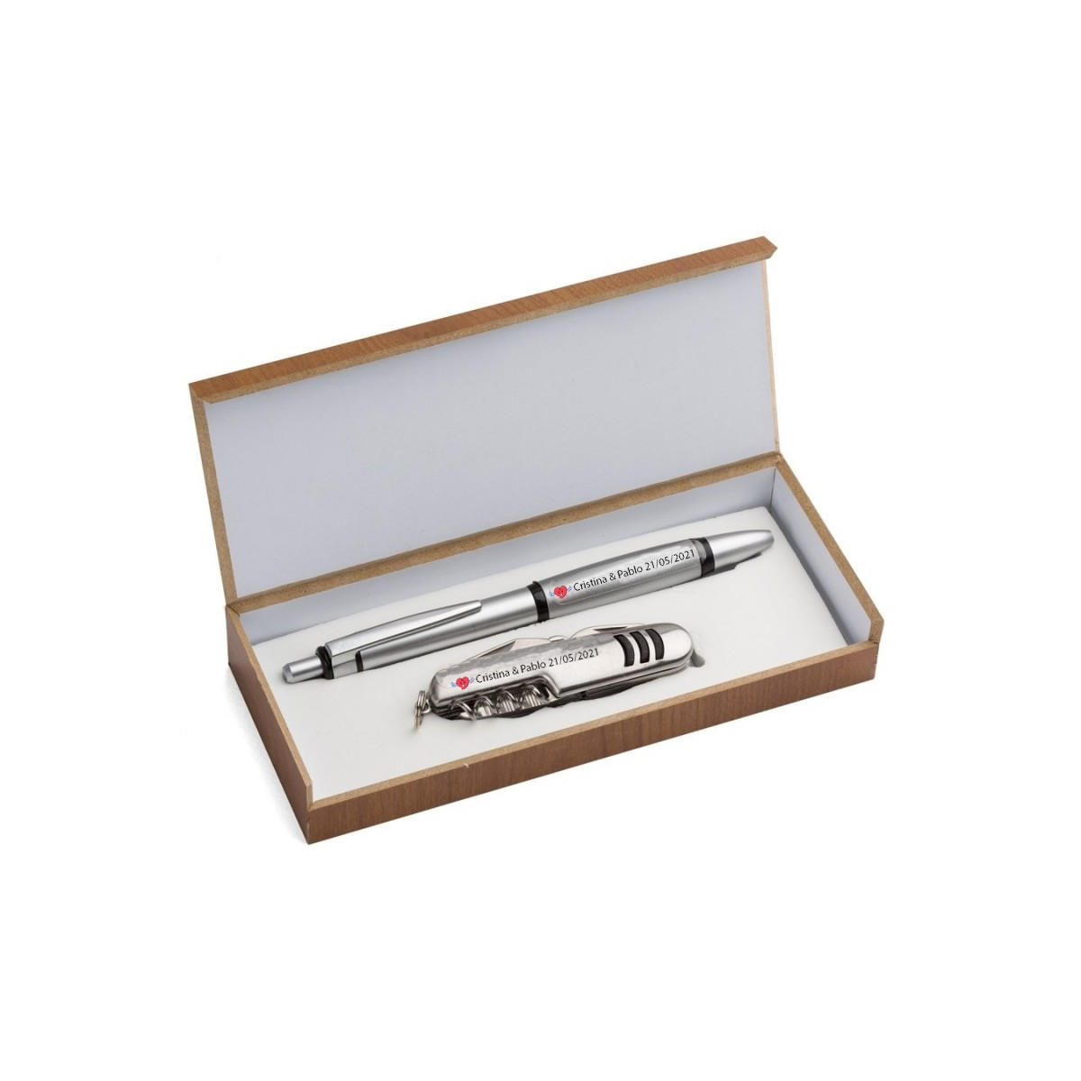 Estojo de madeira com faca e caneta personalizadas para casamentos