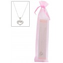 Corrente com pingente de coração em bolsa de organza