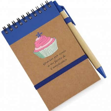 Caderno com caneta e adesivo de aniversário