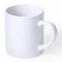 Caneca do menino do comunhão