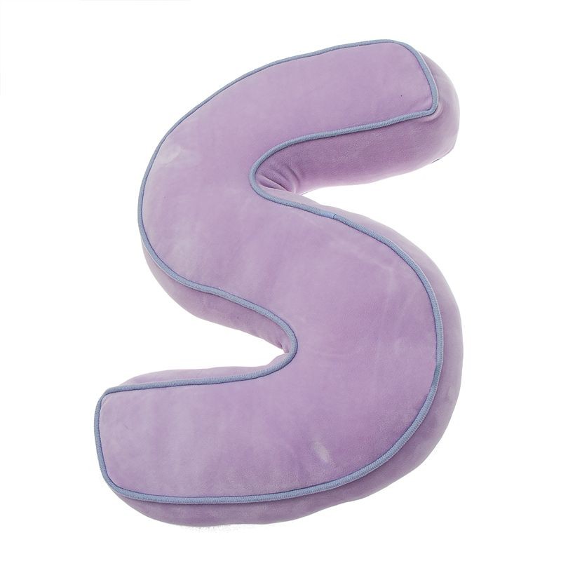 Almofada forma letra s rosa