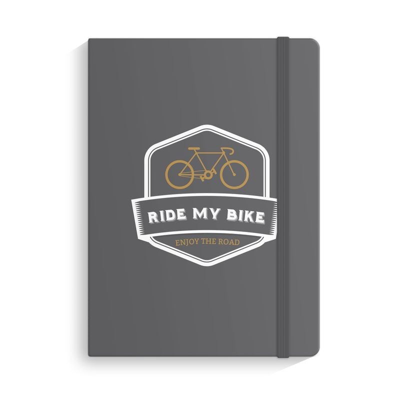 Notebook com bicicleta de borracha