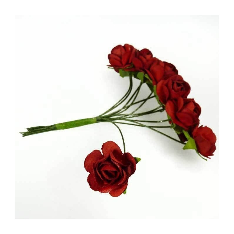 Enfeites de flores de papel