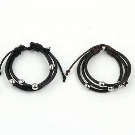 Pulseira preta ajustável com bolas metálicas