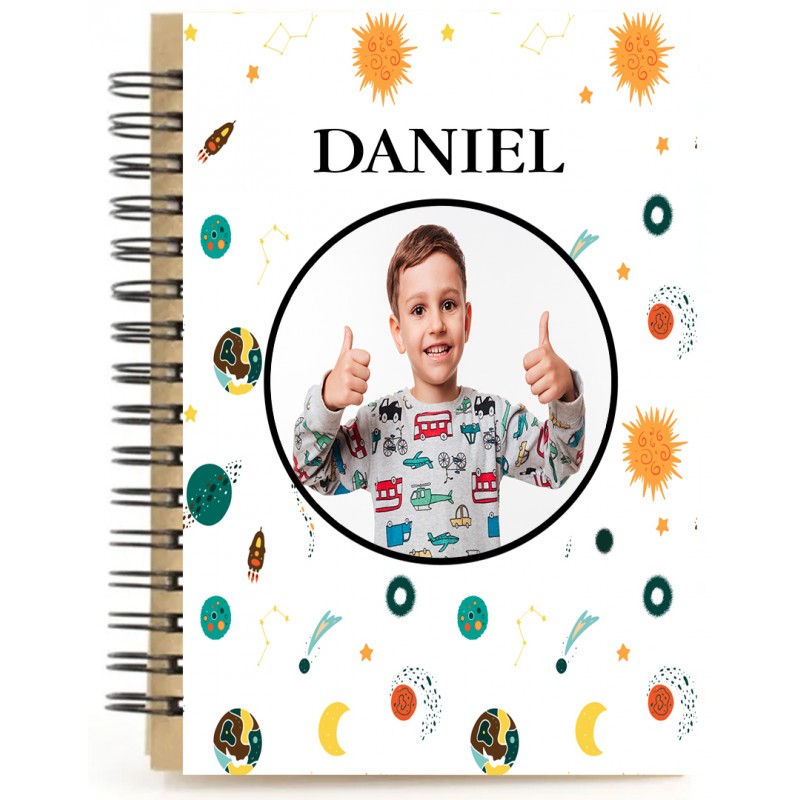 Caderno universo personalizado com nome e foto em cores