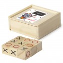 Jogo da velha em caixa de madeira personalizada com nome em adesivo, você merece