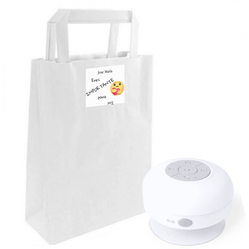 Caixa de som Bluetooth à prova d\'água em uma bolsa kraft personalizada com um adesivo. Você é importante para mim.