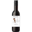 Vinho com adesivo personalizado com nome de convidados e noivos para casamentos