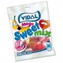 Pote de doces personalizado com nomes dos convidados e noivos para casamentos