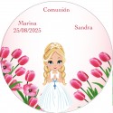 Adesivo redondo personalizado com nome do convidado e nome da menina da comunhão