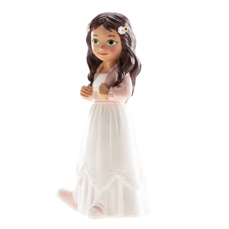 Figura de bolo menina morena com jaqueta rosa e tênis esportivos
