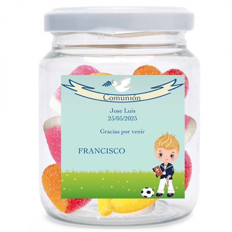 Pote de doces de comunhão com adesivo personalizado com os nomes dos convidados