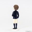 Figura de bolo comunhão menino moreno com calças curtas
