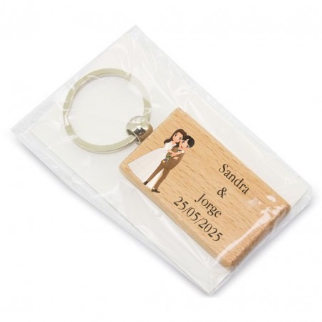 Chaveiro de madeira personalizado para casamento com nome e data