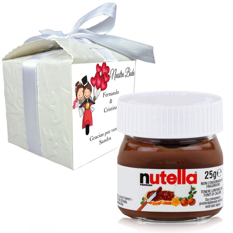 Nutella em caixa de presente personalizada com nome do convidado e frase de agradecimento
