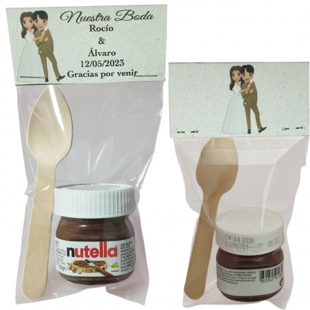 Nutella com chuchara apresentada em saquinho transparente com papelão personalizado