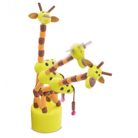 Girafa de madeira dançando