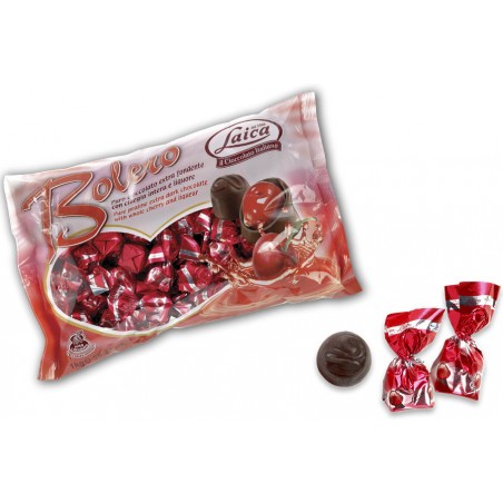 Bombons recheados com licor e cereja