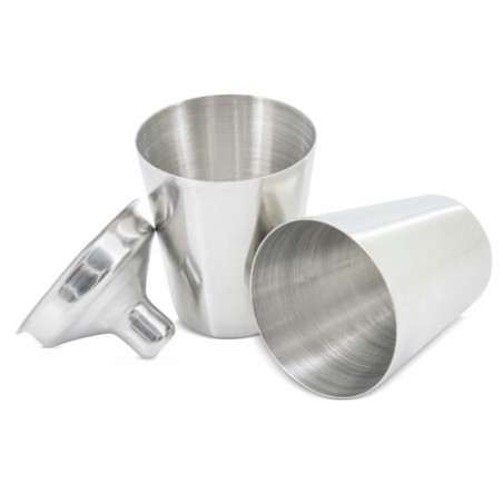 Flask de metal com copos