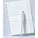 Caderno de menino com espiral de capa dura e caneta