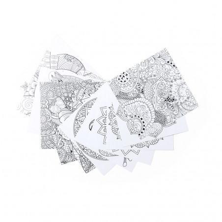 Lápis de cor em caixa de papelão com folhas de mandala e adesivos de Natal personalizáveis.
