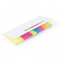 Caderno para bolsa com post it colorido apresentado com adesivo de casamento e texto personalizado