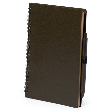 Caderno masculino marrom com adesivo personalizado com foto de casamento
