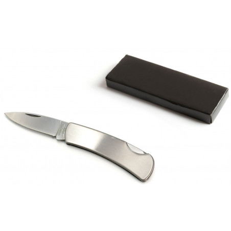 Canivete prateado em caixa preta com adesivo personalizado