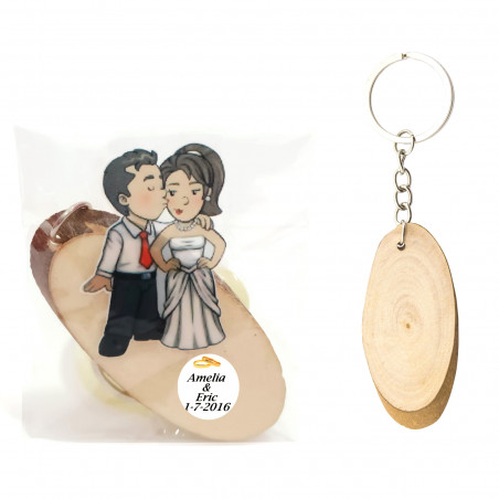 Chaveiro de madeira em saco transparente e adesivo de casamento