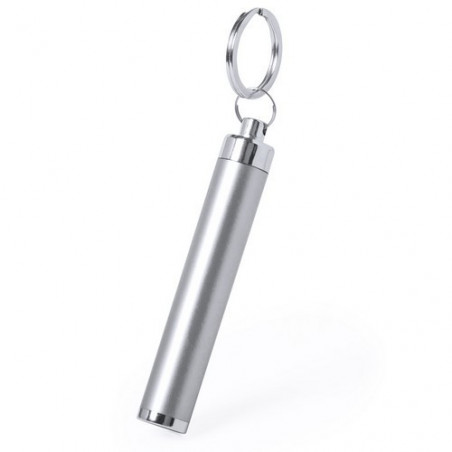 Chaveiro com lanterna personalizada para batizado e apresentado em envelope de kraft