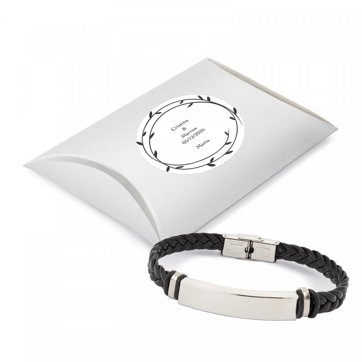 Pulseira trançada com banho de prata e caixa personalizada com adesivo
