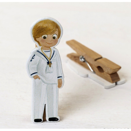 Figura infantil com clipe de comunhão com rosário e cartão personalizável em saco de presente
