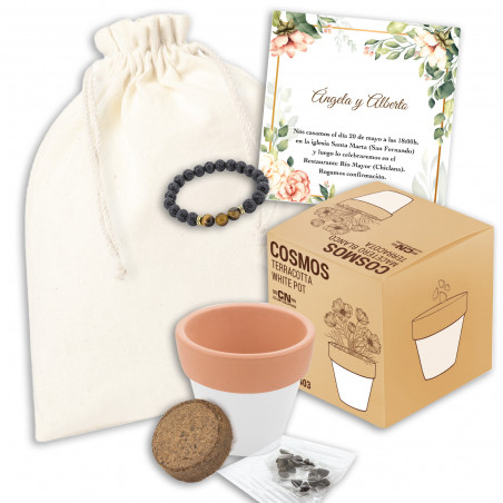 Vaso de terracota com sementes e pulseira de pedra vulcânica como presente