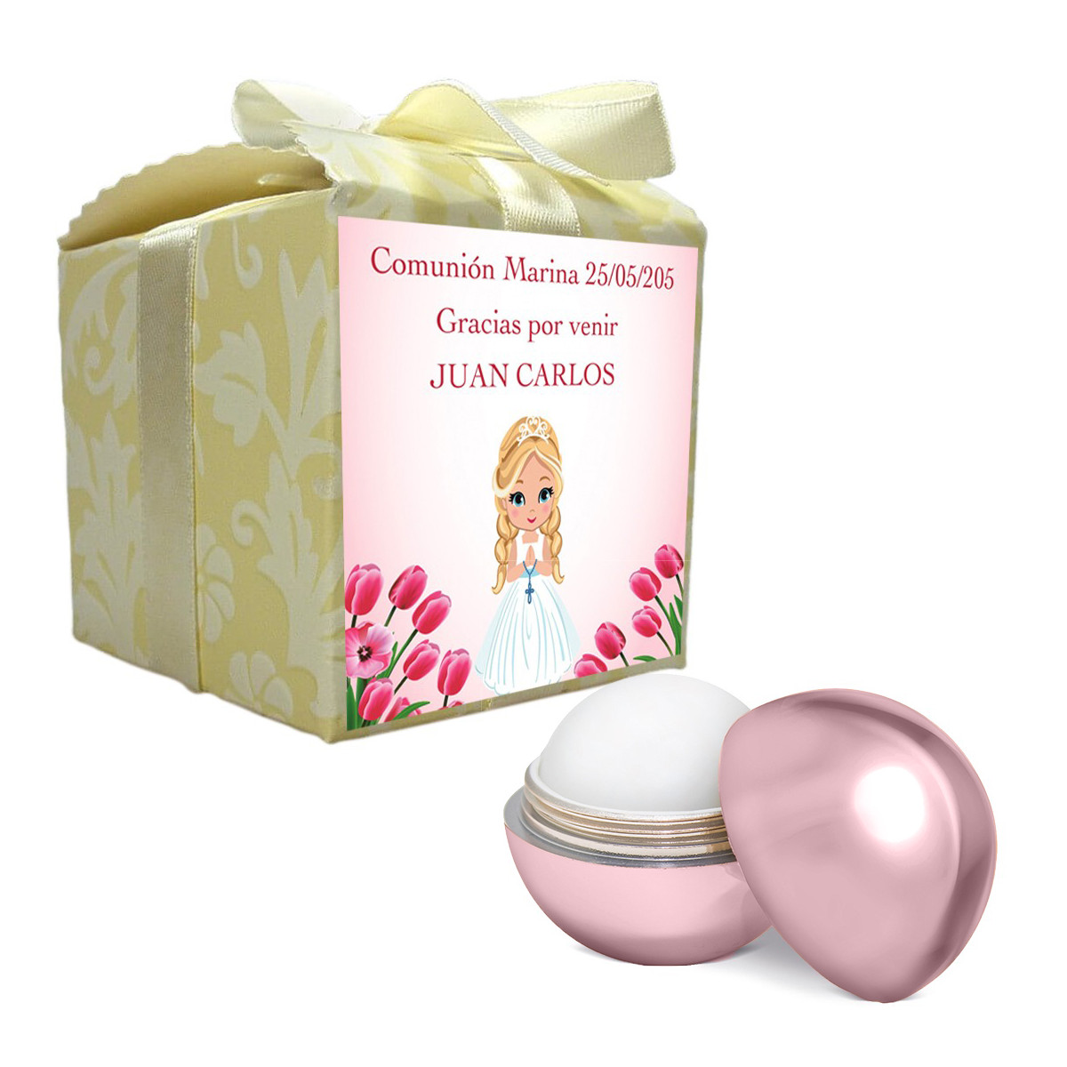 Bálsamo labial rosa apresentado em caixa com autocolante de comunhão personalizado com o nome do convidado