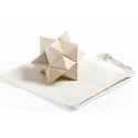 Jogo de quebra-cabeça de estrelas em uma bolsa de pano com um adesivo de comunhão de menina