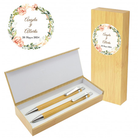Conjunto de escrita com caneta e lapiseira em estojo de bambu com adesivo personalizado para casamentos