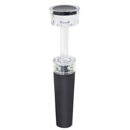 Rolha de vinho com bomba de vácuo e abridor de garrafas apresentado em caixa preta com adesivo de casamento personalizado.