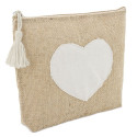 Necessaire de juta com coração de tecido e pompom na cor natural
