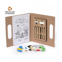 Caderno para colorir com lápis de cor e folhas personalizadas para detalhes de eventos