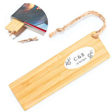 Marcador de página de bambu personalizado para detalhes