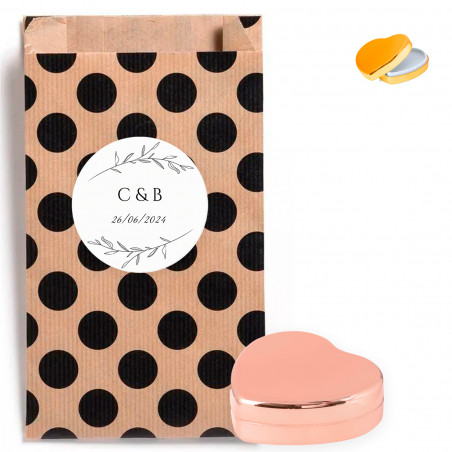 Bálsamo para o coração em sachê de bolinhas com adesivo personalizado para detalhes