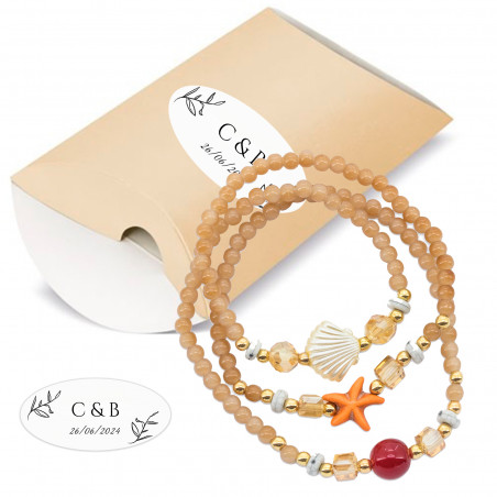 Pulseira de pingente de marinheiro em envelope kraft com adesivo inicial para detalhes