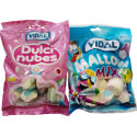 Pote de marshmallows doces com adesivo personalizado para batizados