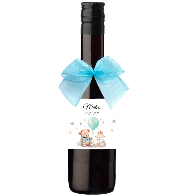 Garrafa de vinho com decoração de batismo
