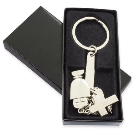 Chaveiro prateado com charm de comunhão em estojo de apresentação e bolsa preta de algodão e cartão para comunhão de menino