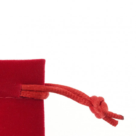 Bolsa de camurça na cor preta com cordão