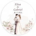 Adesivo personalizado 5cm noivos se beijando rodeados de flores para casamentos