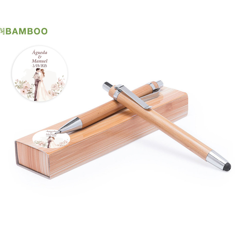 Estojinho com caneta e lapiseira de bambu personalizado com adesivo noivos para lembrança de casamento